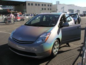 Plug-in Hybrids Unveiled at EV Symposium