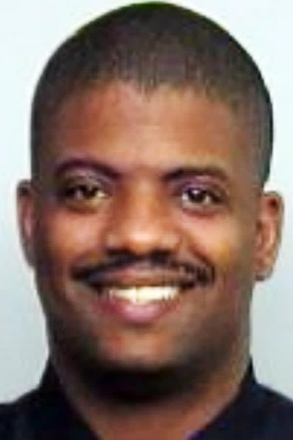 Memphis Officer Struck, Killed by Shooting Suspect