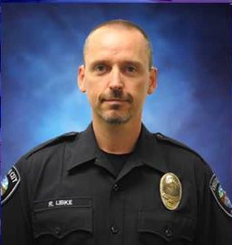 Oregon Reserve Officer Dies After House Fire Shooting
