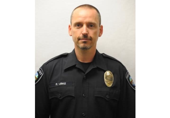 Slain Oregon Officer to Receive State Medal