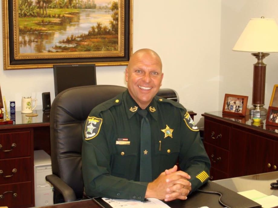 Florida Sheriff Challenges Obama on Militarization of Police After Orlando Massacre