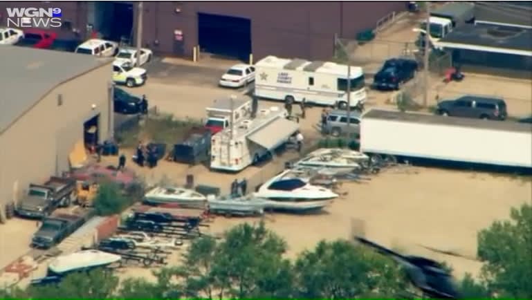 Video: Illinois Officer Killed, Manhunt Underway for Armed Suspects