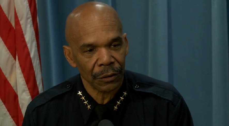 Video: Broncos Linebacker Meets with Denver Police Chief