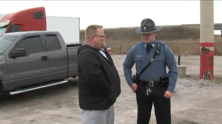 Video: Civilians Help Missouri Trooper in Fight on Interstate