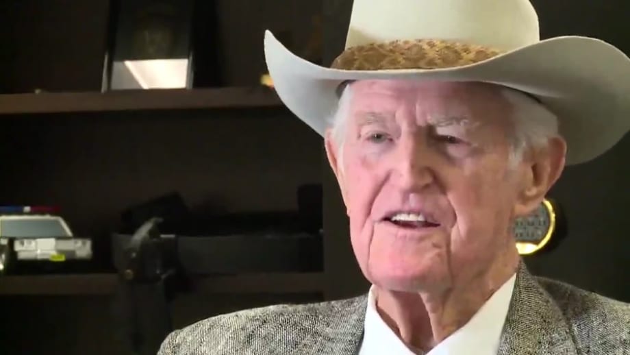 Video: TX Deputy is Oldest LEO in World at 94