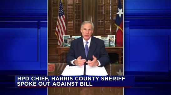 Video: TX Governor Signs Sanctuary Cities Ban Into Law