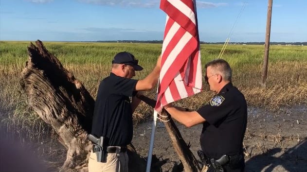 Video: Georgia Officers Rescue American Flag Toppled by Hurricane Irma