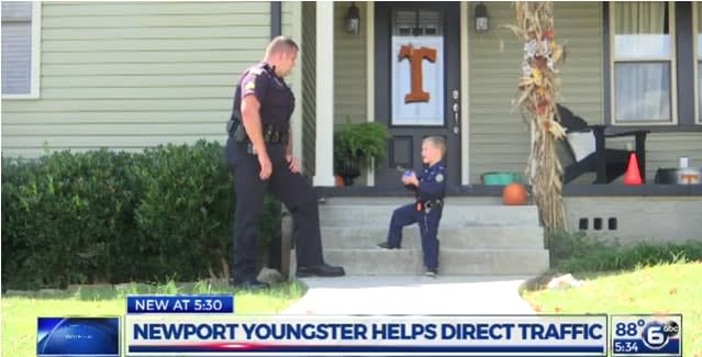 Video: TN Boy Helps Direct Traffic, Forms Bond With Officer