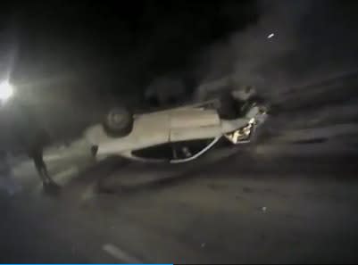 Video: Milwaukee Officers Rescue Teens from Burning Car