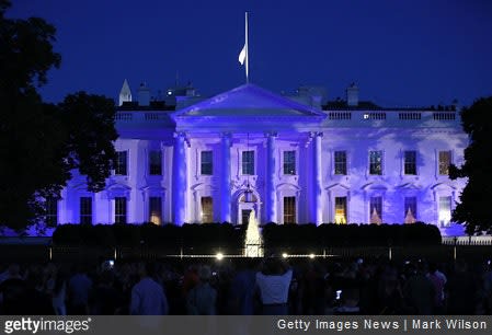 White House Shines Blue to Honor Fallen Law Enforcement Officers