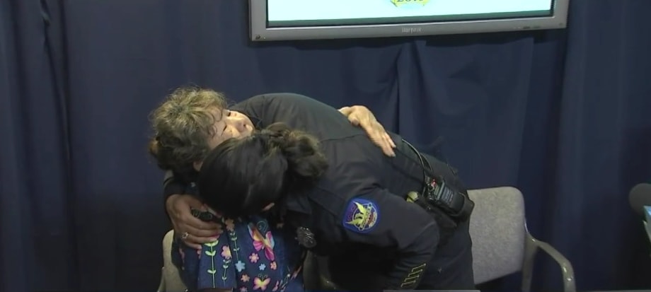 Officer Veronica Lumpkin bought Anaya a new car battery out of her own pocket. [|CREDIT|]Photo: CBS screenshot