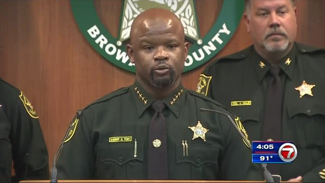 2 More FL Deputies Fired Over Response to Parkland Shooting