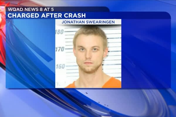 Illinois Man Accused of Striking Iowa Officer with Car