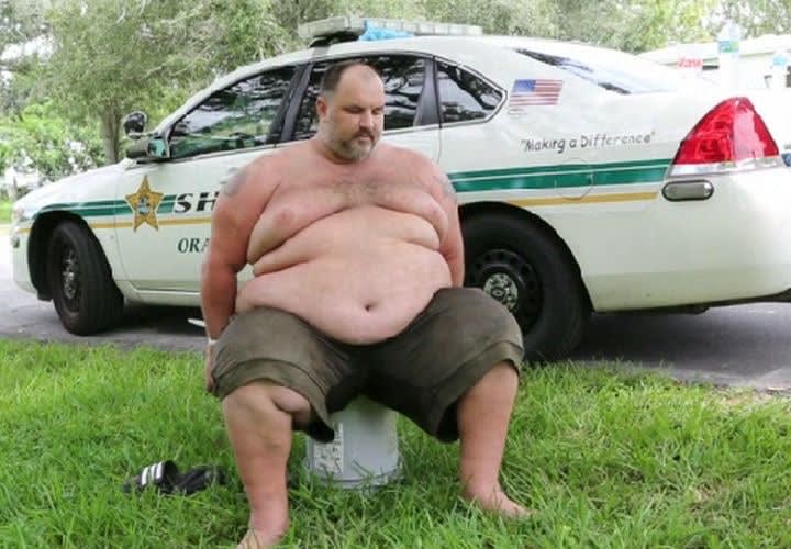 Fla. Deputy Attacked by 400-Pound Man