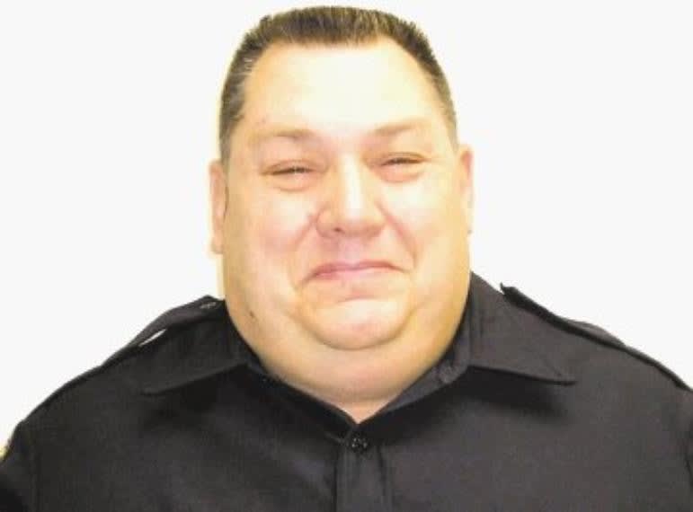 Texas Jailer Dies of Heart Attack Helping Inmate