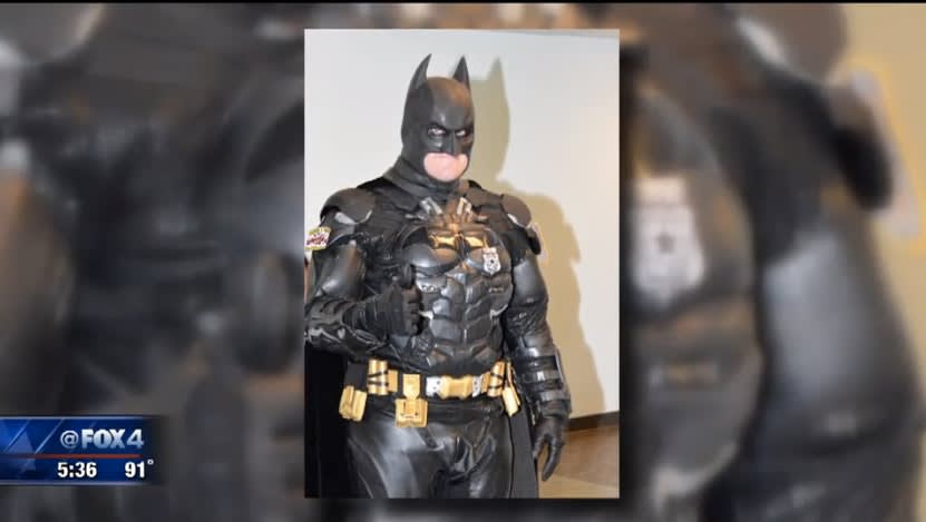 Video: Off-Duty TX Officer Dressed as Batman Arrests Shoplifting Suspect