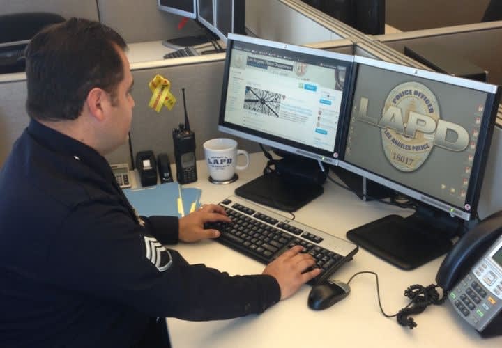 Bratton To Launch Police Social Media Network