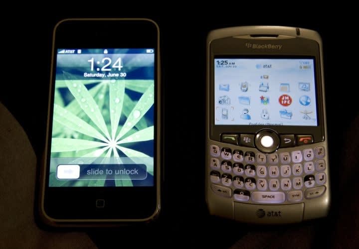 California Bill Would Require Warrant for Cell Phone Searches