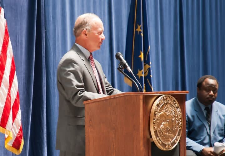 Ind. Bill On Resisting Police Moves Forward
