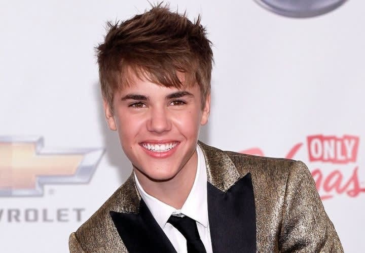 Denver Cop Claims Girlfriend Assaulted Him With Justin Bieber Doll