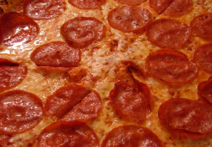 Calif. Deputy Allegedly Pepper Sprayed Teen's Pizza