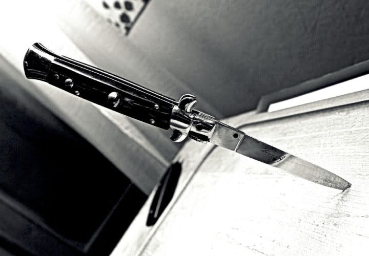 Kansas May Legalize Switchblade Knives