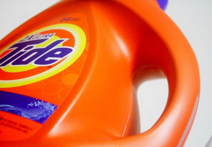 Thieves Stealing Tide Detergent For Drug Buys
