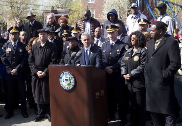 Chicago Police Take Down Two West-Side Gangs