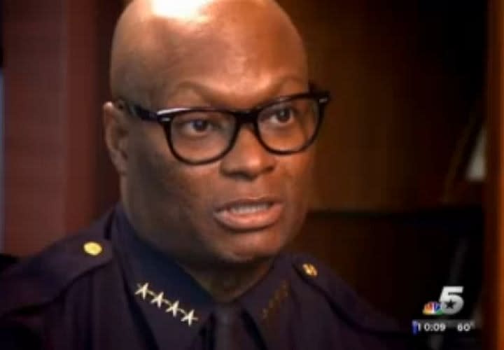 Dallas Chief: Typing While Driving Prohibited