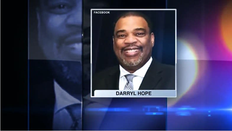 Video: Off-Duty Detective Shot Outside His Chicago Home