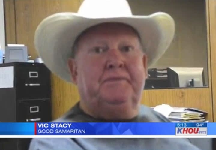 Armed Citizen Saves Cop at Texas Trailer Park