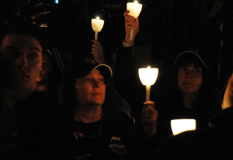Thousands Attend Annual Candlelight Vigil for Law Enforcement's Fallen