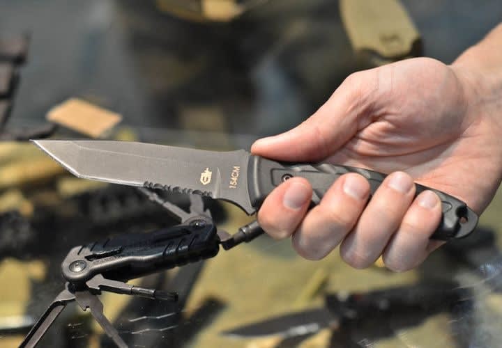 SHOT Show 2012: Gerber's Combat Fixed Blade Knife