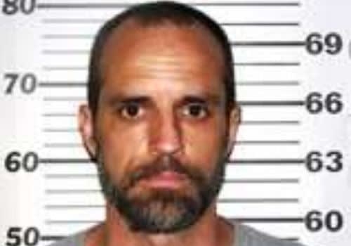 Escaped Inmate Shoots Iowa Deputy, Manhunt Continues