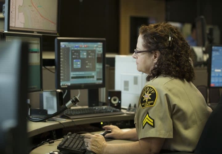 Connecting Smartphones To a Police Radio Network