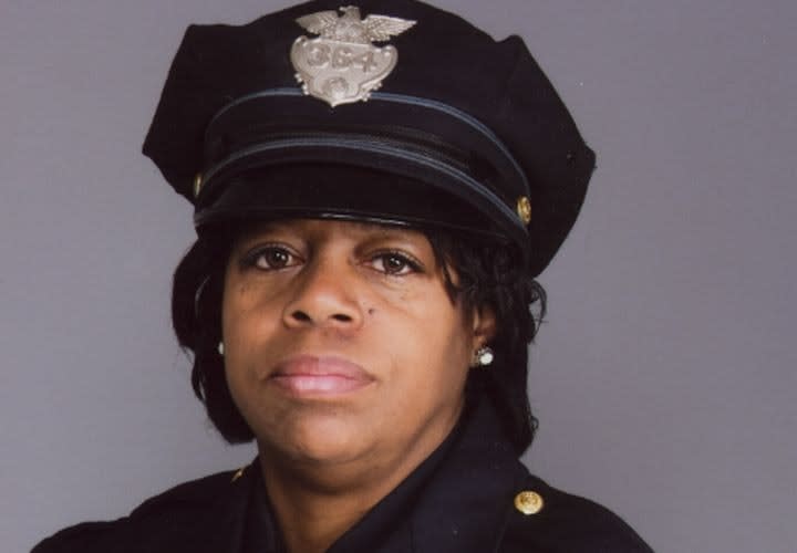 Cleveland Cop On Obama Detail Dies