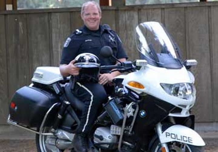 Woman Guns Down Ore. Motor Officer During Pursuit