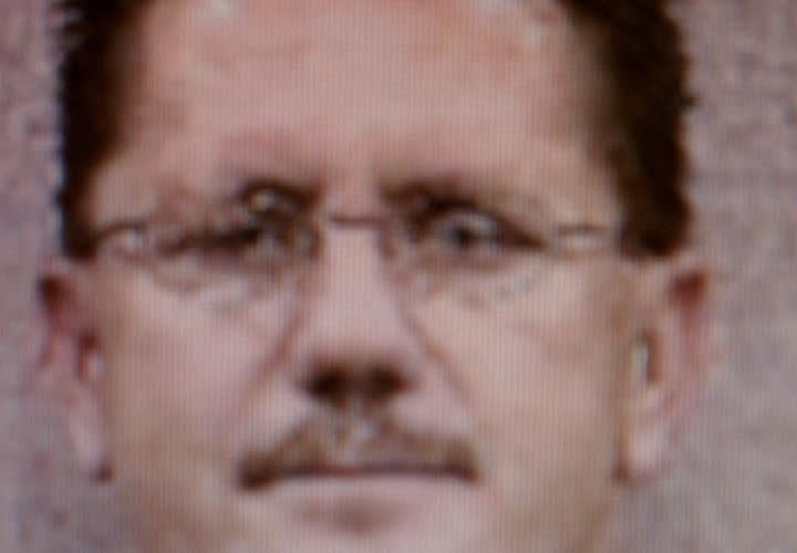 Ariz. Deputy Shot by Burglar at Medical Plaza