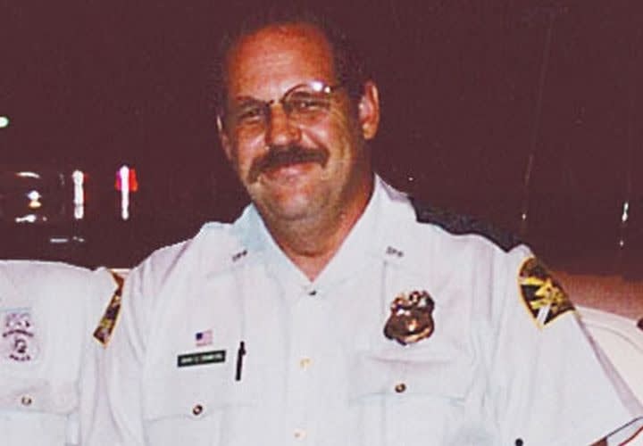 Florida Officer Was 'Crusty Veteran' With Heart of Gold