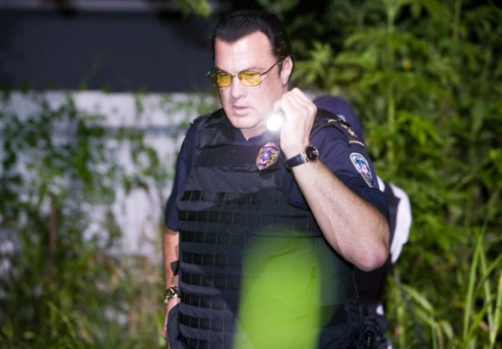 Steven Seagal Helps Train Ariz. Posse for School Shooters