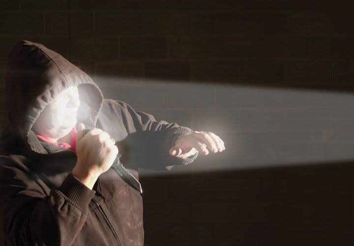 How to Use a Strobing Flashlight