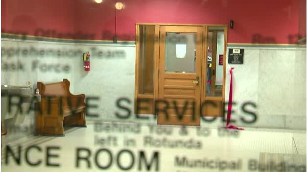 Video: Minneapolis Officer Shoots Armed Man in City Hall Interview Room