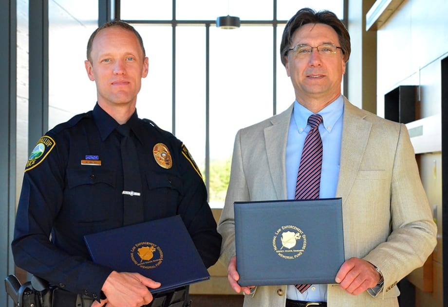 Washington Detectives Named NLEOMF September 2016 Officers of the Month