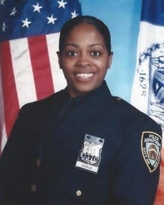 Investigators Seek Motive in Slaying of NYPD Officer