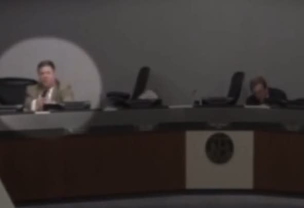 Officers Shot, Gunman Killed Outside Minnesota City Council Meeting