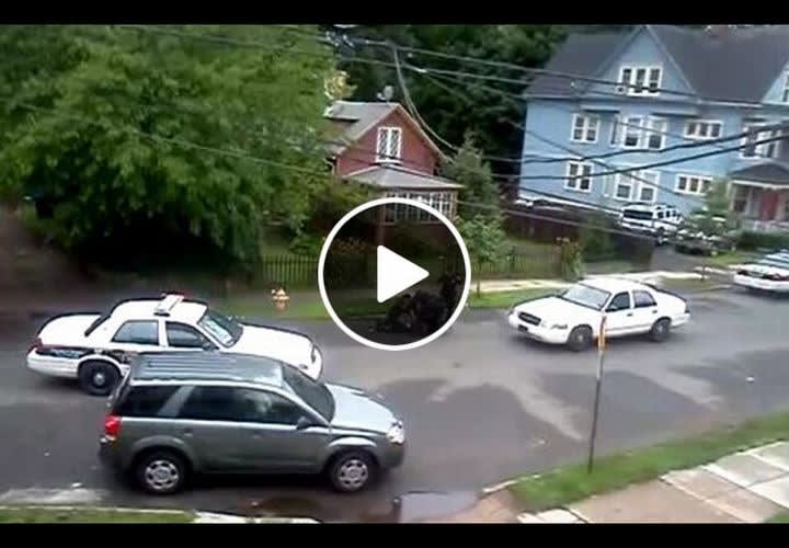 Video: Conn. Police Investigate Arrest of Man with Sawed-Off Rifle