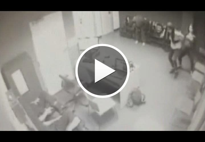 Video: Sisters Dance, Urinate on Chairs at Station