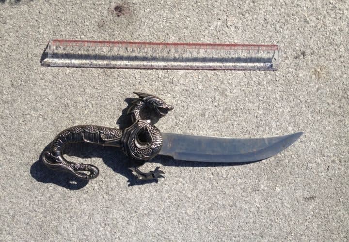 Fla. Cop Shoots Suicidal Man at Ford Dealership