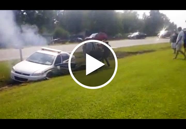Video: Citizens Pull N.C. Officer From Cruiser Wreck