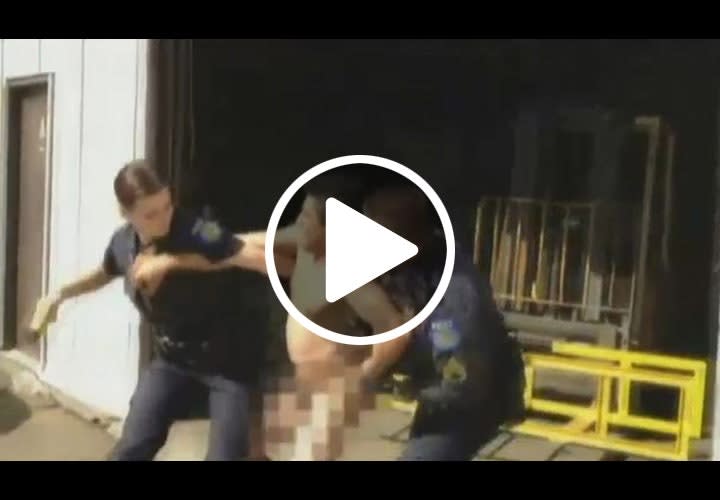 Video: Naked Illegal Immigrant Fights with Cops